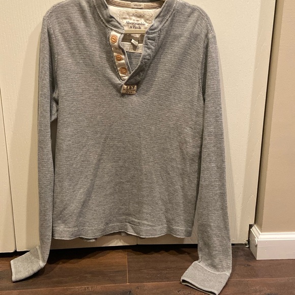 Abercrombie & Fitch Gray Thermal Long Sleeve Muscle 3 Button  Henley Shirt Sz M - Picture 1 of 7